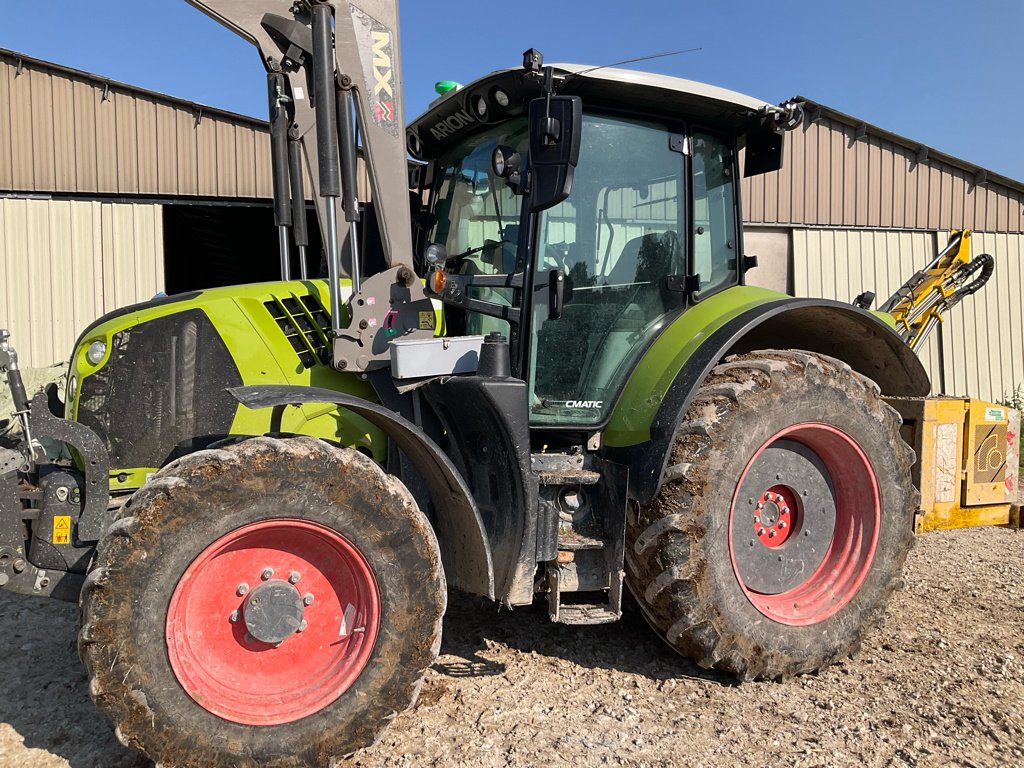 Traktor des Typs CLAAS ARION 510 CIS+, Gebrauchtmaschine in MORLHON LE HAUT (Bild 1)