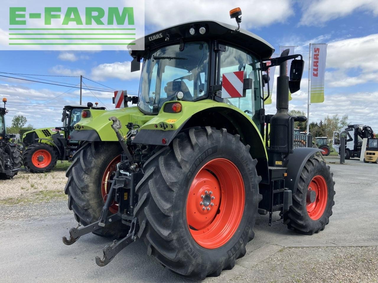 Traktor des Typs CLAAS arion 510 cis CIS, Gebrauchtmaschine in AILLAS (33 - GIRONDE) (Bild 4)