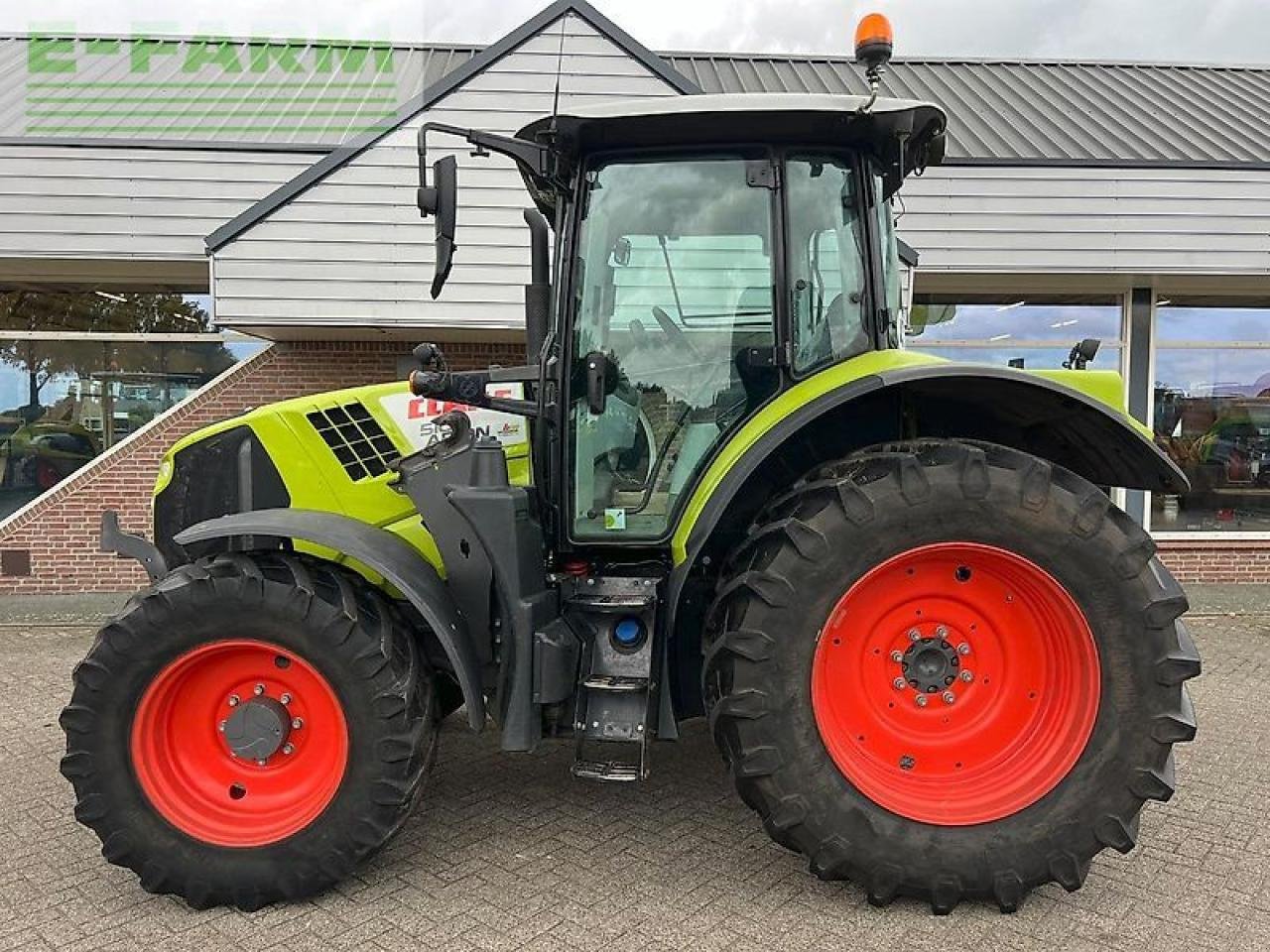 Traktor van het type CLAAS arion 510 cis CIS, Gebrauchtmaschine in ag BROEKLAND (Foto 2)