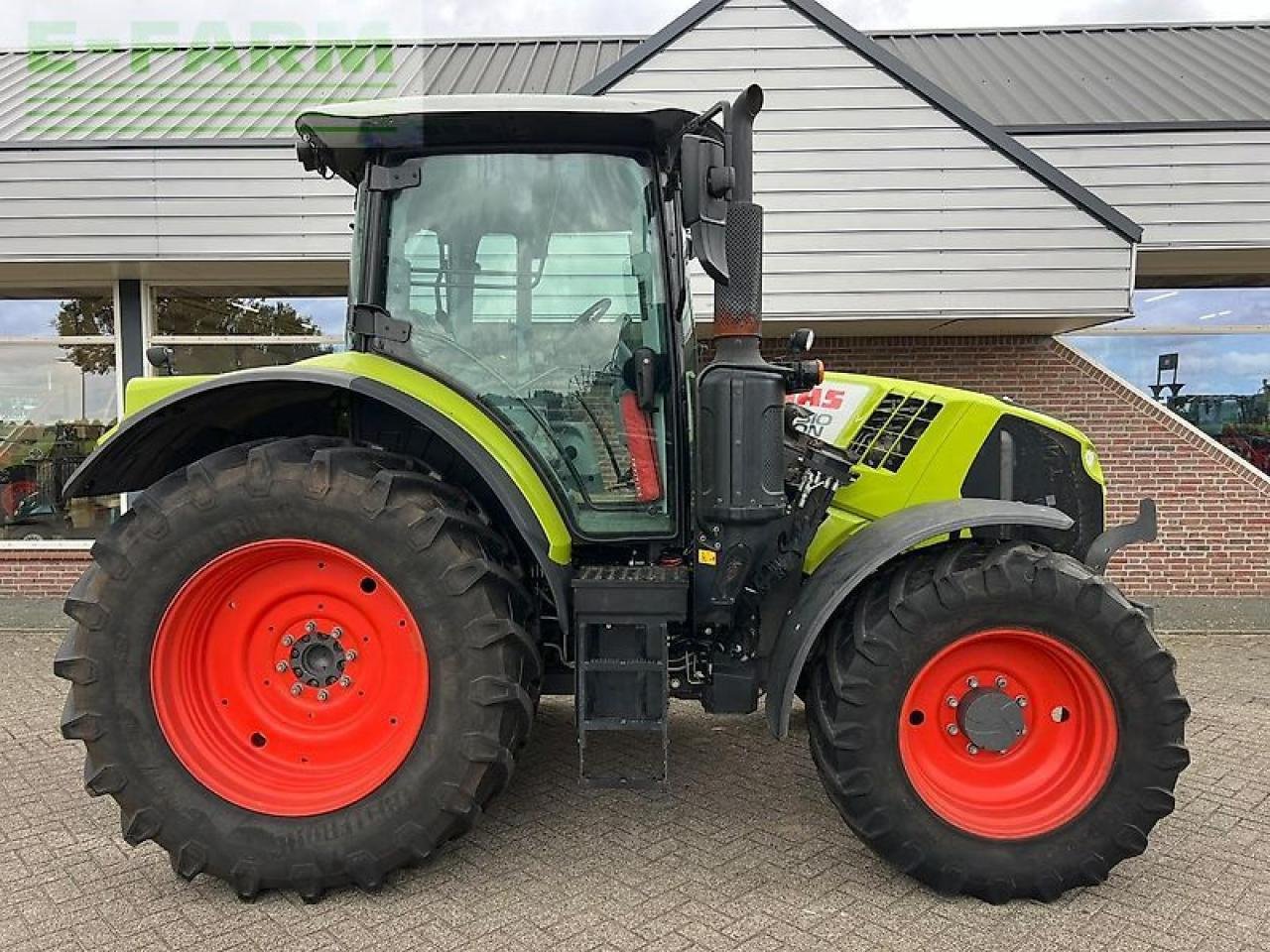 Traktor типа CLAAS arion 510 cis CIS, Gebrauchtmaschine в ag BROEKLAND (Фотография 8)