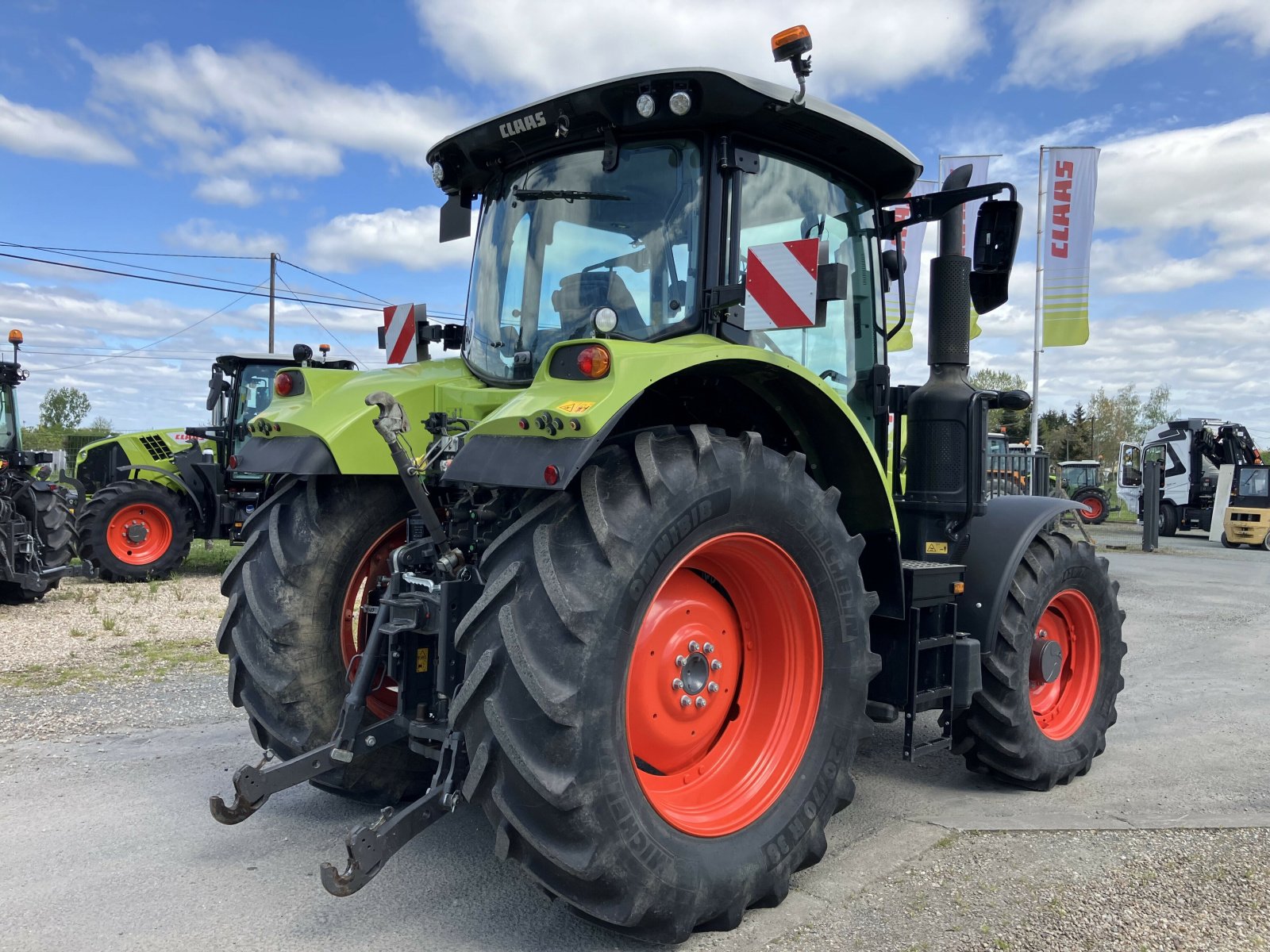 Traktor типа CLAAS ARION 510 CIS, Gebrauchtmaschine в Gardonne (Фотография 4)