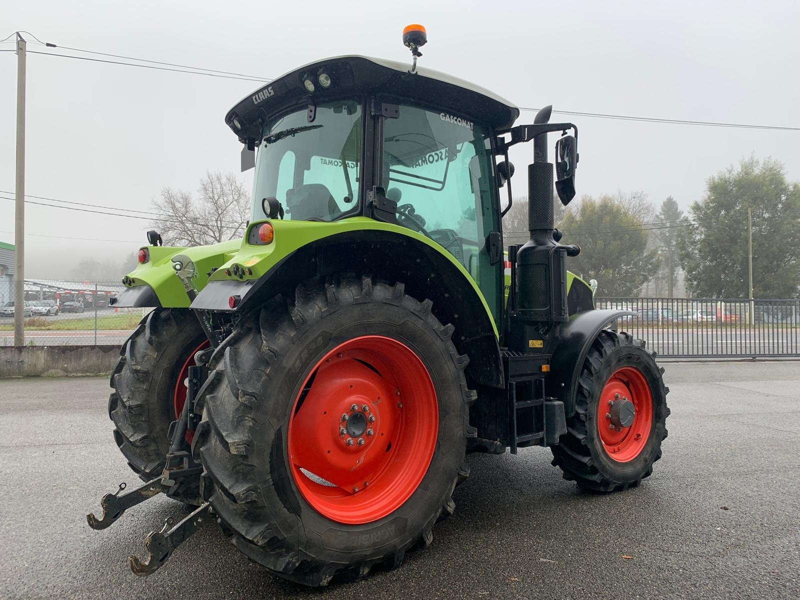 Traktor typu CLAAS ARION 510 CMATIC - ST, Gebrauchtmaschine v ORLEIX (Obrázok 9)