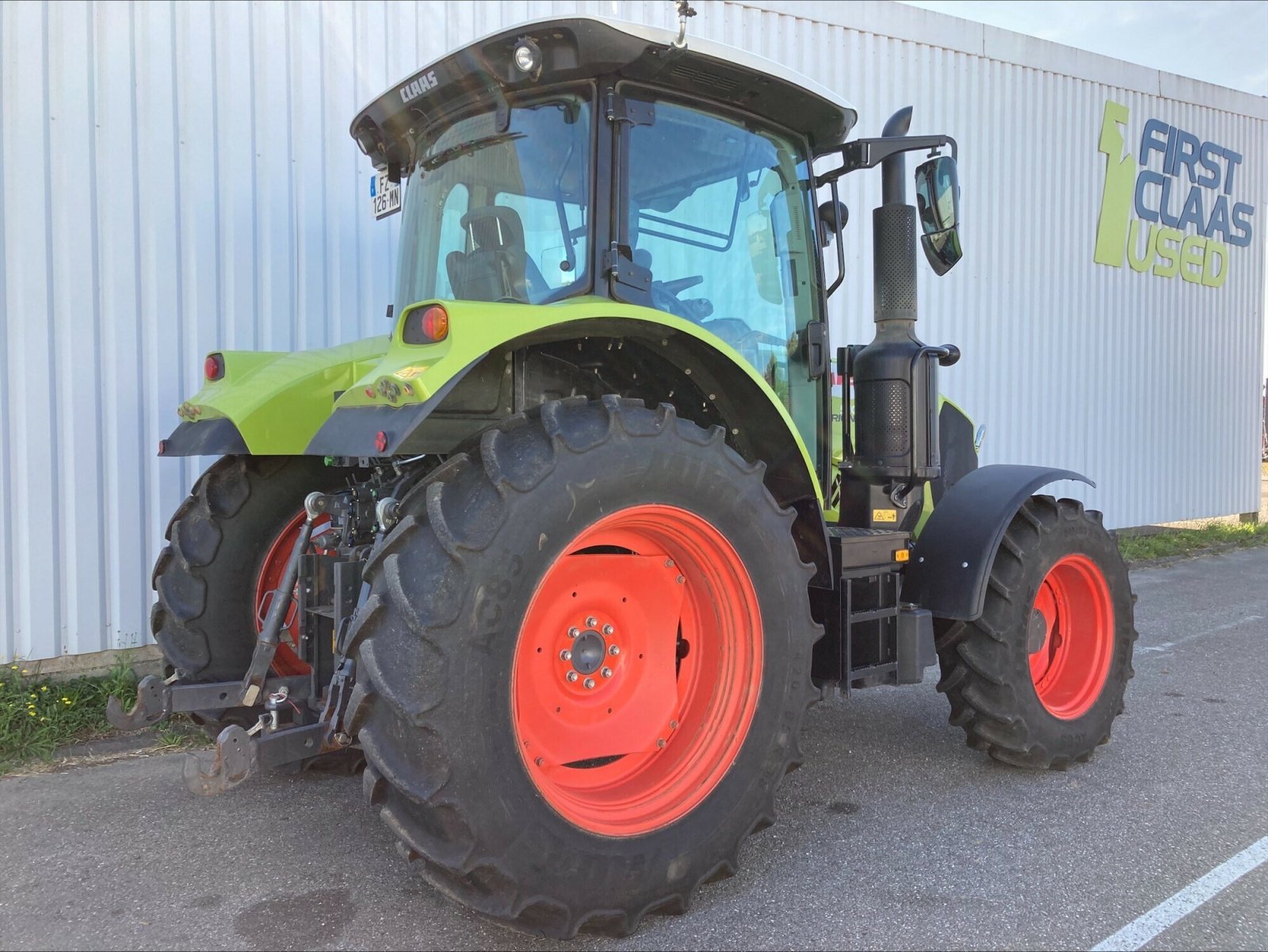 Traktor des Typs CLAAS ARION 510 CMATIC, Gebrauchtmaschine in CHEMINOT (Bild 4)