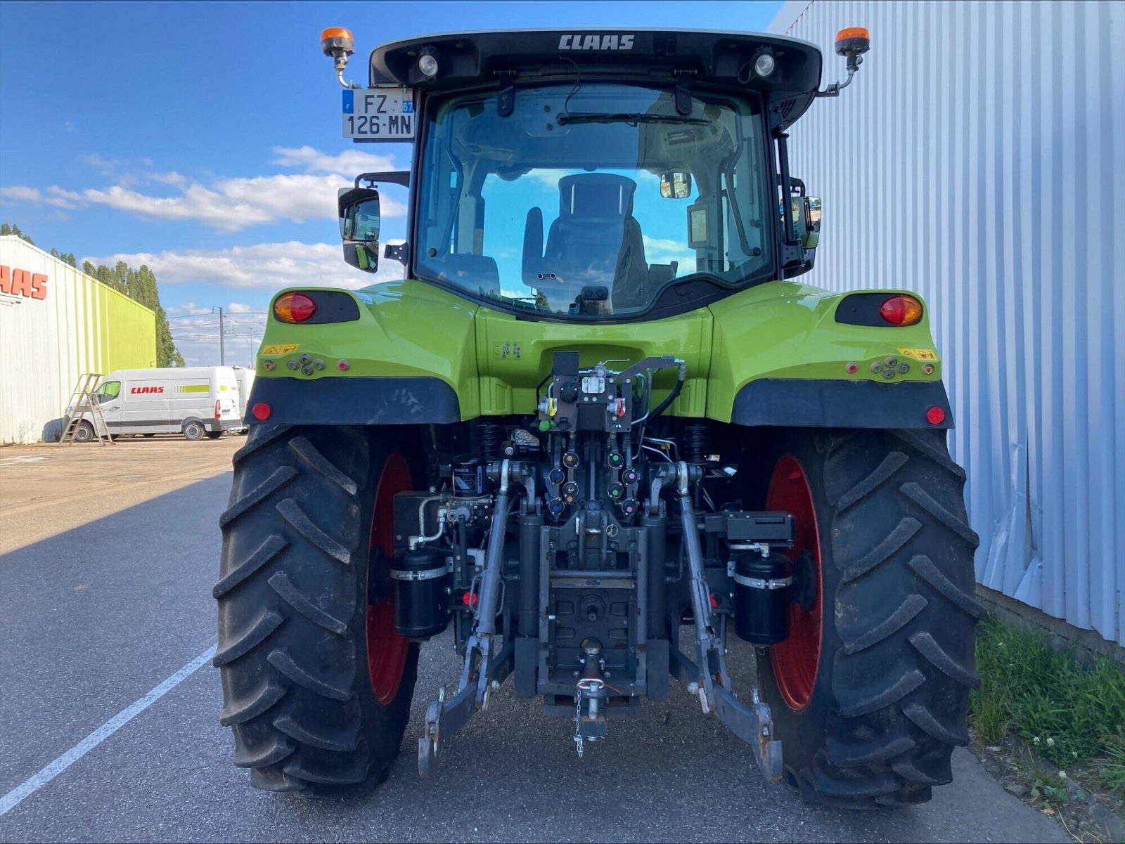 Traktor typu CLAAS ARION 510 CMATIC, Gebrauchtmaschine w CHEMINOT (Zdjęcie 6)