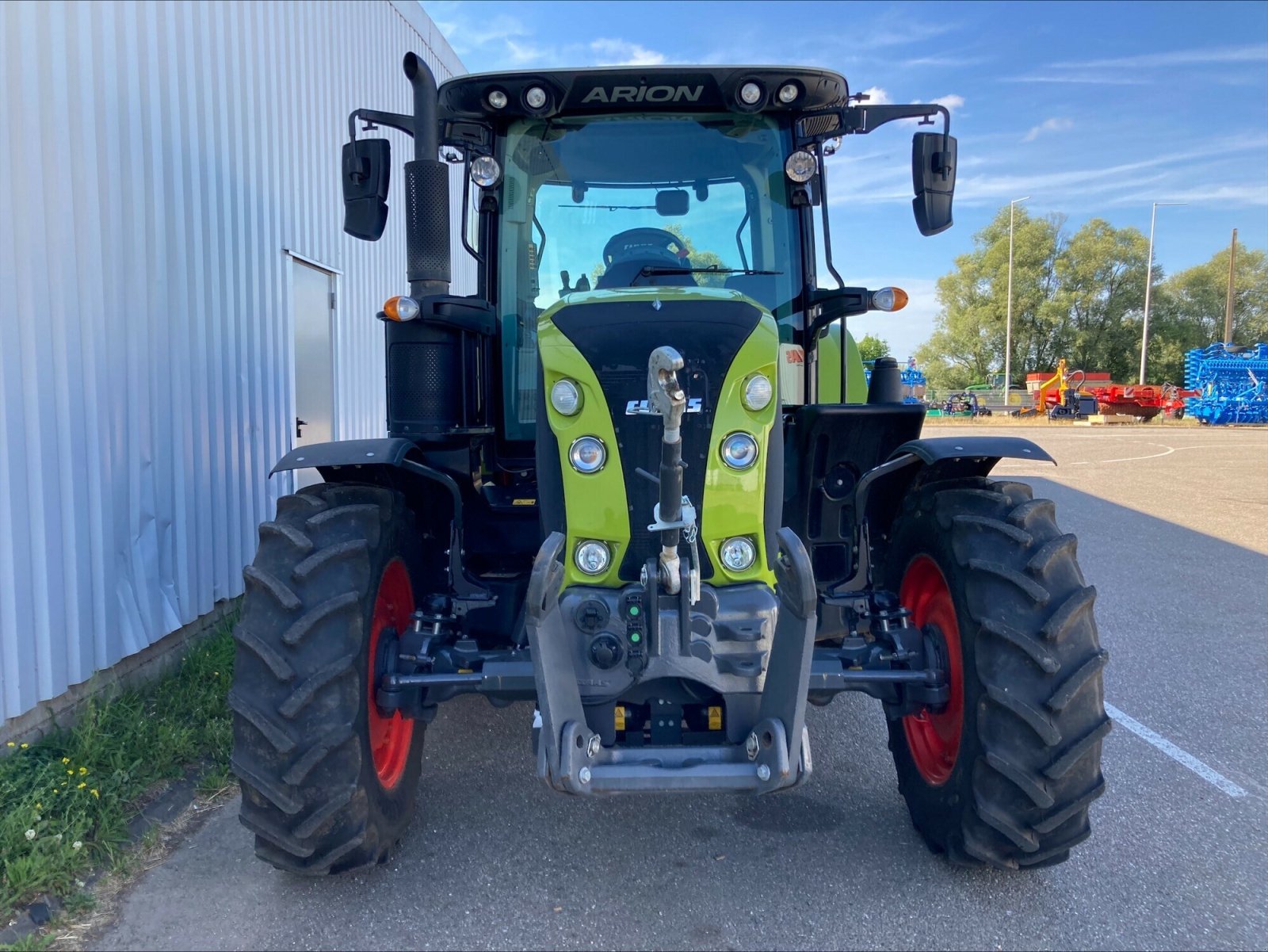 Traktor typu CLAAS ARION 510 CMATIC, Gebrauchtmaschine w CHEMINOT (Zdjęcie 5)