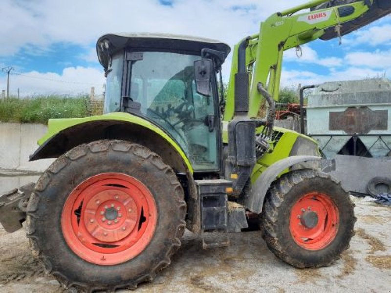 Traktor des Typs CLAAS ARION 510, Gebrauchtmaschine in VELAINES (Bild 5)