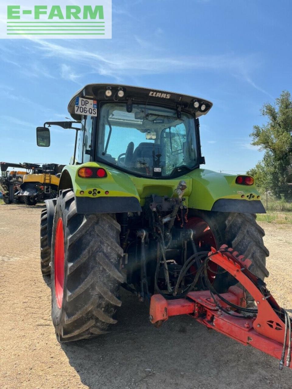 Traktor of the type CLAAS arion 520 cis t4i CIS, Gebrauchtmaschine in ST ANDIOL (Picture 2)