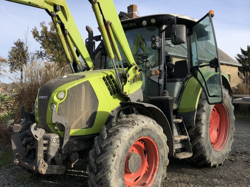 Traktor от тип CLAAS ARION 520 CIS T4I, Gebrauchtmaschine в ST CLEMENT DE LA PLACE (Снимка 1)