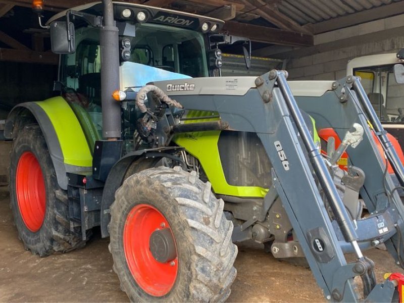 Traktor van het type CLAAS ARION 520, Gebrauchtmaschine in SAINTE GENEVIEVE SUR AGENCE