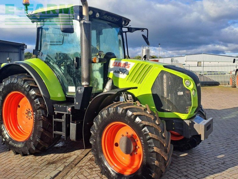 Traktor del tipo CLAAS ARION 530 CIS CIS, Gebrauchtmaschine In PENRITH