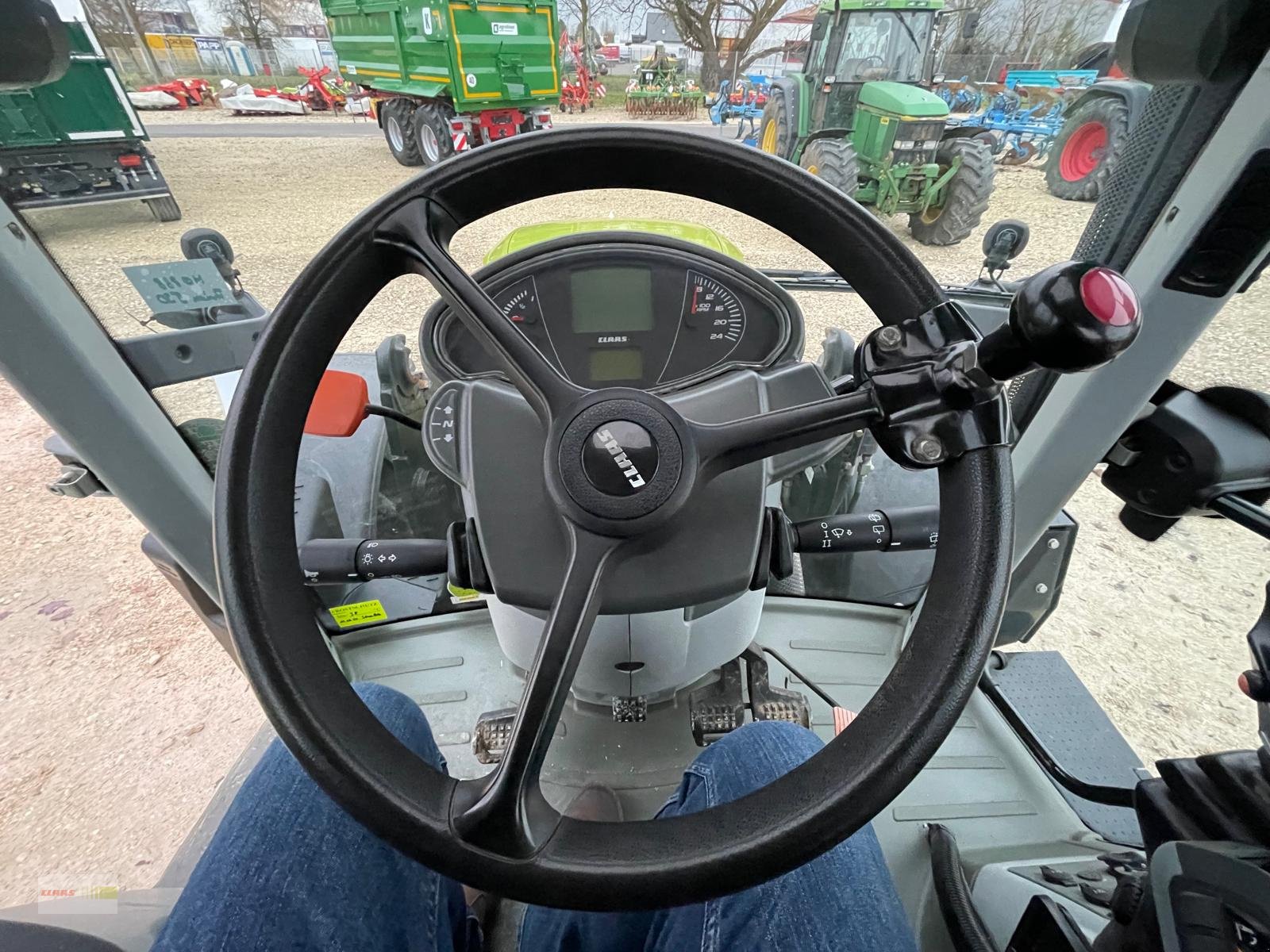 Traktor a típus CLAAS Arion 530 CIS inkl. FL 150, Gebrauchtmaschine ekkor: Langenau (Kép 15)