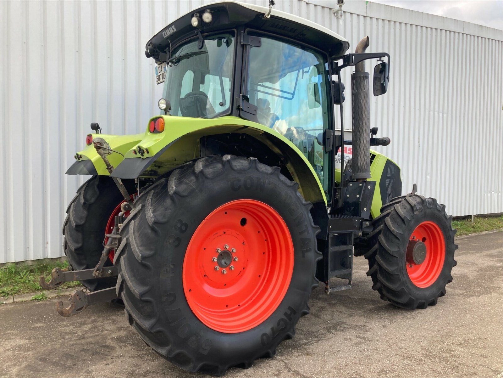 Traktor tip CLAAS ARION 530 CIS, Gebrauchtmaschine in CHEMINOT (Poză 4)