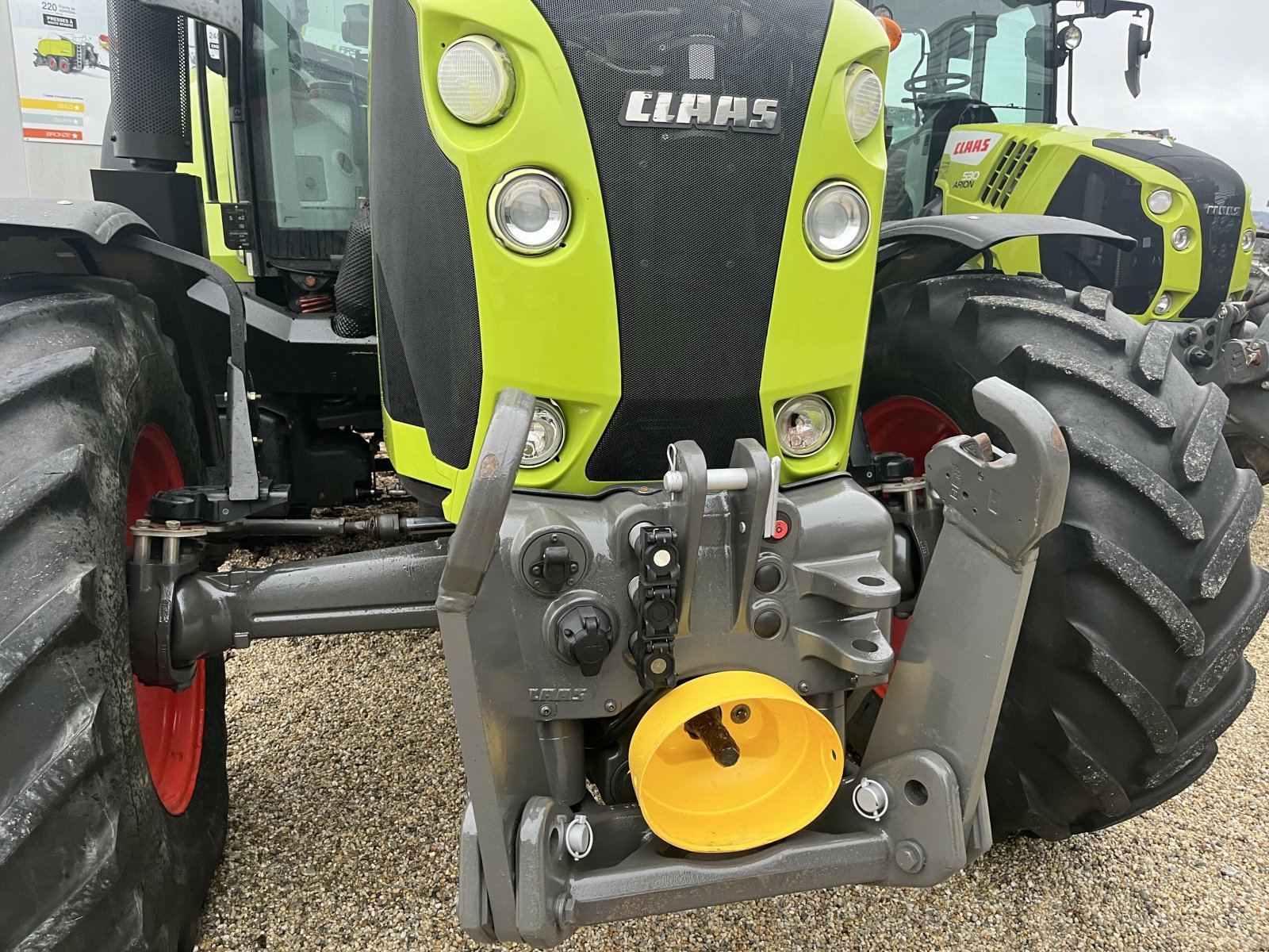 Traktor des Typs CLAAS ARION 530 CIS, Gebrauchtmaschine in PONTIVY (Bild 3)