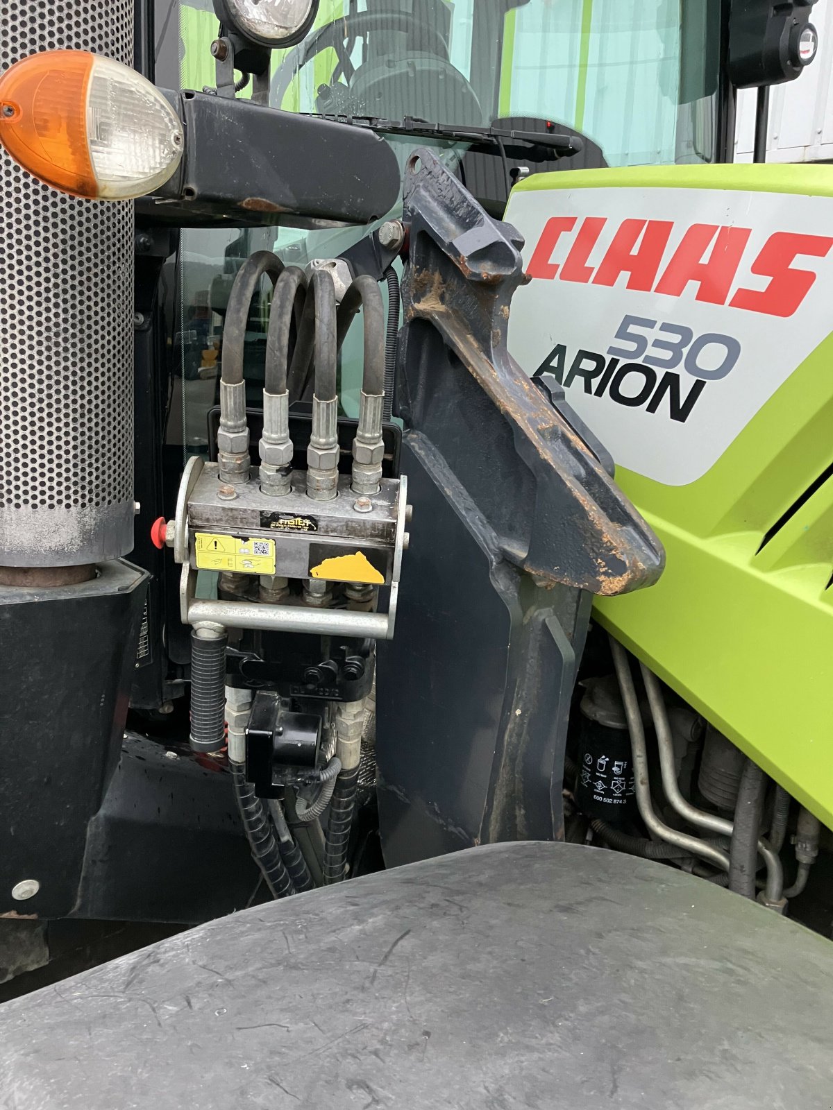 Traktor Türe ait CLAAS ARION 530 CIS, Gebrauchtmaschine içinde BLENDECQUES (resim 9)