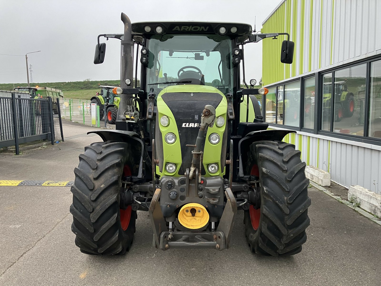 Traktor Türe ait CLAAS ARION 530 CIS, Gebrauchtmaschine içinde BLENDECQUES (resim 4)