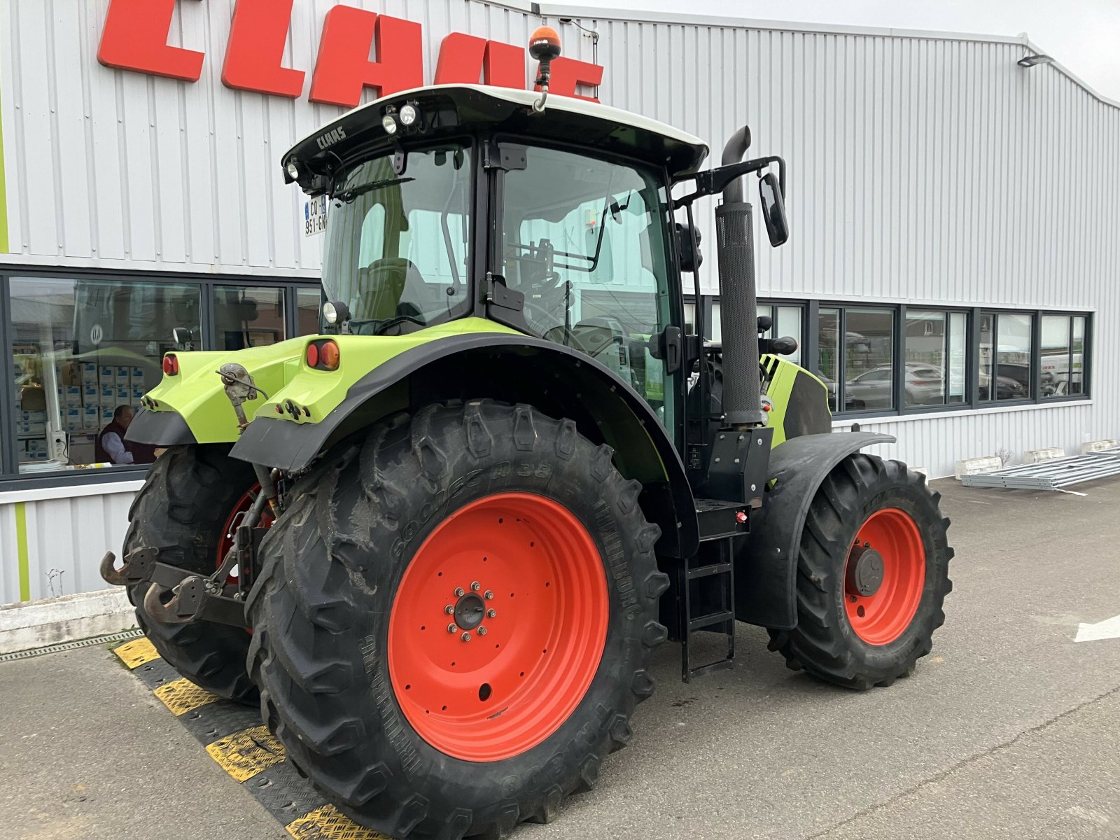 Traktor Türe ait CLAAS ARION 530 CIS, Gebrauchtmaschine içinde BLENDECQUES (resim 2)