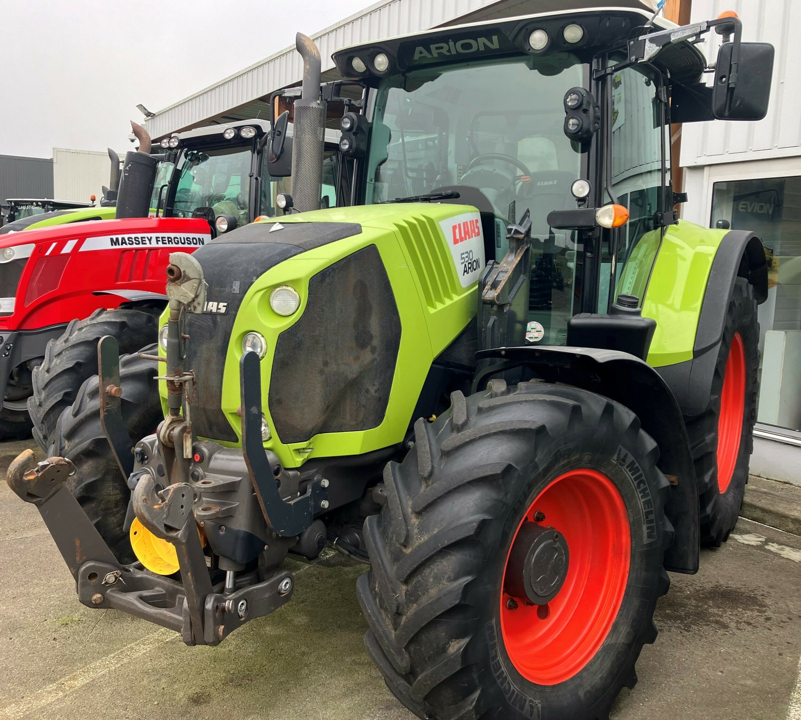 Traktor a típus CLAAS ARION 530 CIS, Gebrauchtmaschine ekkor: BLENDECQUES (Kép 1)