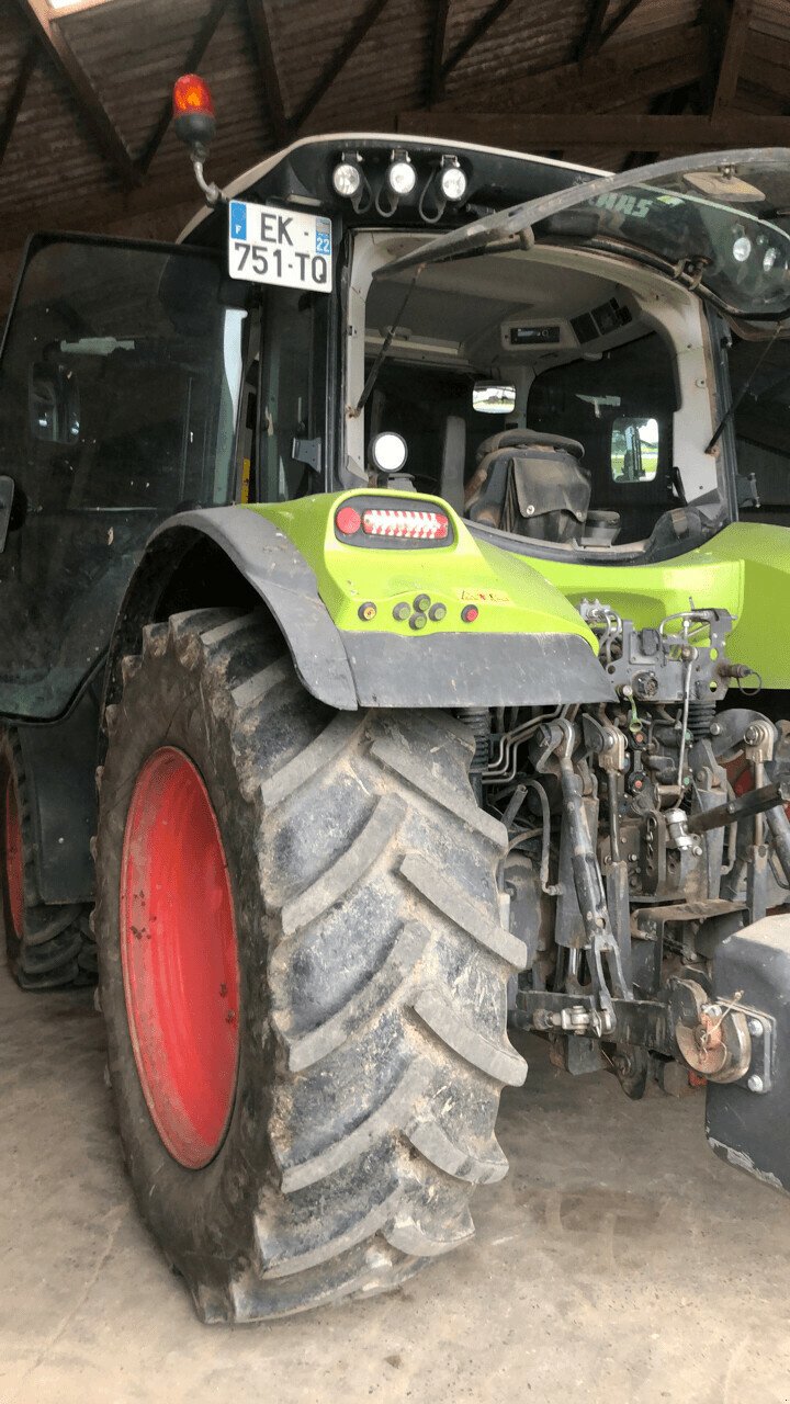 Traktor del tipo CLAAS ARION 530 CMATIC + CHARG T412, Gebrauchtmaschine In PONTIVY (Immagine 5)