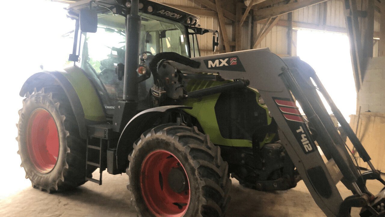 Traktor del tipo CLAAS ARION 530 CMATIC + CHARG T412, Gebrauchtmaschine In PONTIVY (Immagine 1)