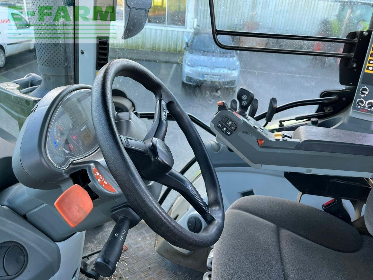 Traktor del tipo CLAAS arion 530 hexashift s5, Gebrauchtmaschine In PONTIVY (56 - MORBIHAN) (Immagine 4)