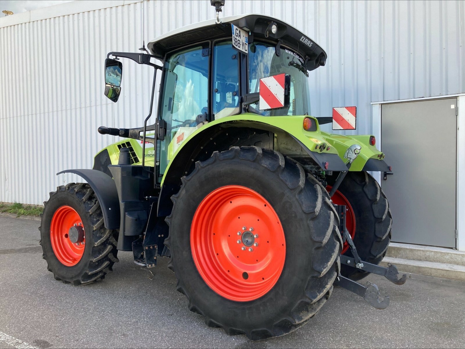 Traktor des Typs CLAAS ARION 530 HEXASHIFT S5, Gebrauchtmaschine in CHEMINOT (Bild 3)