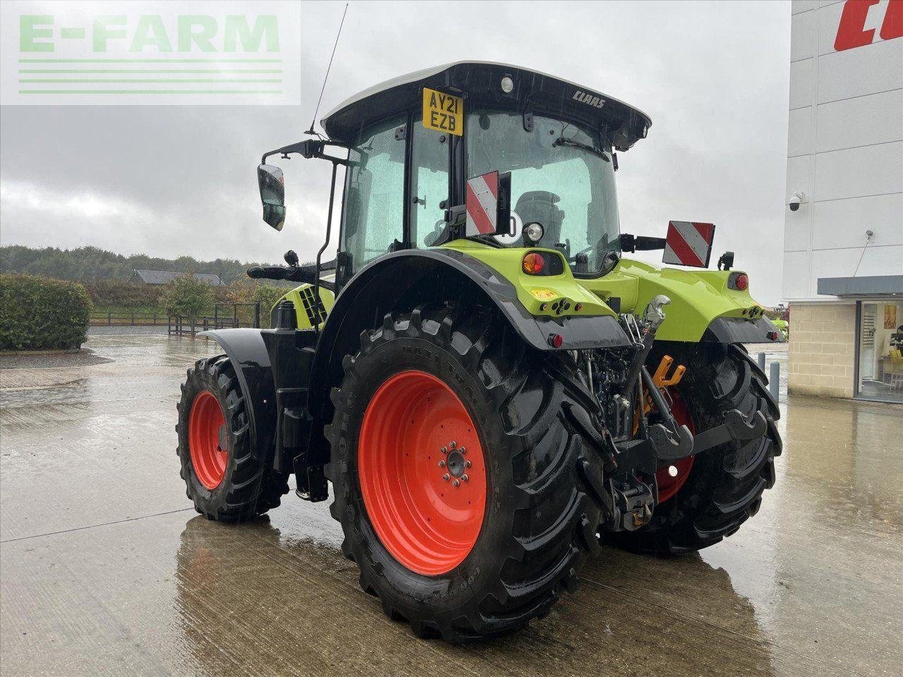 Traktor от тип CLAAS ARION 530 HEXASHIFT, Gebrauchtmaschine в SUFFOLK (Снимка 8)