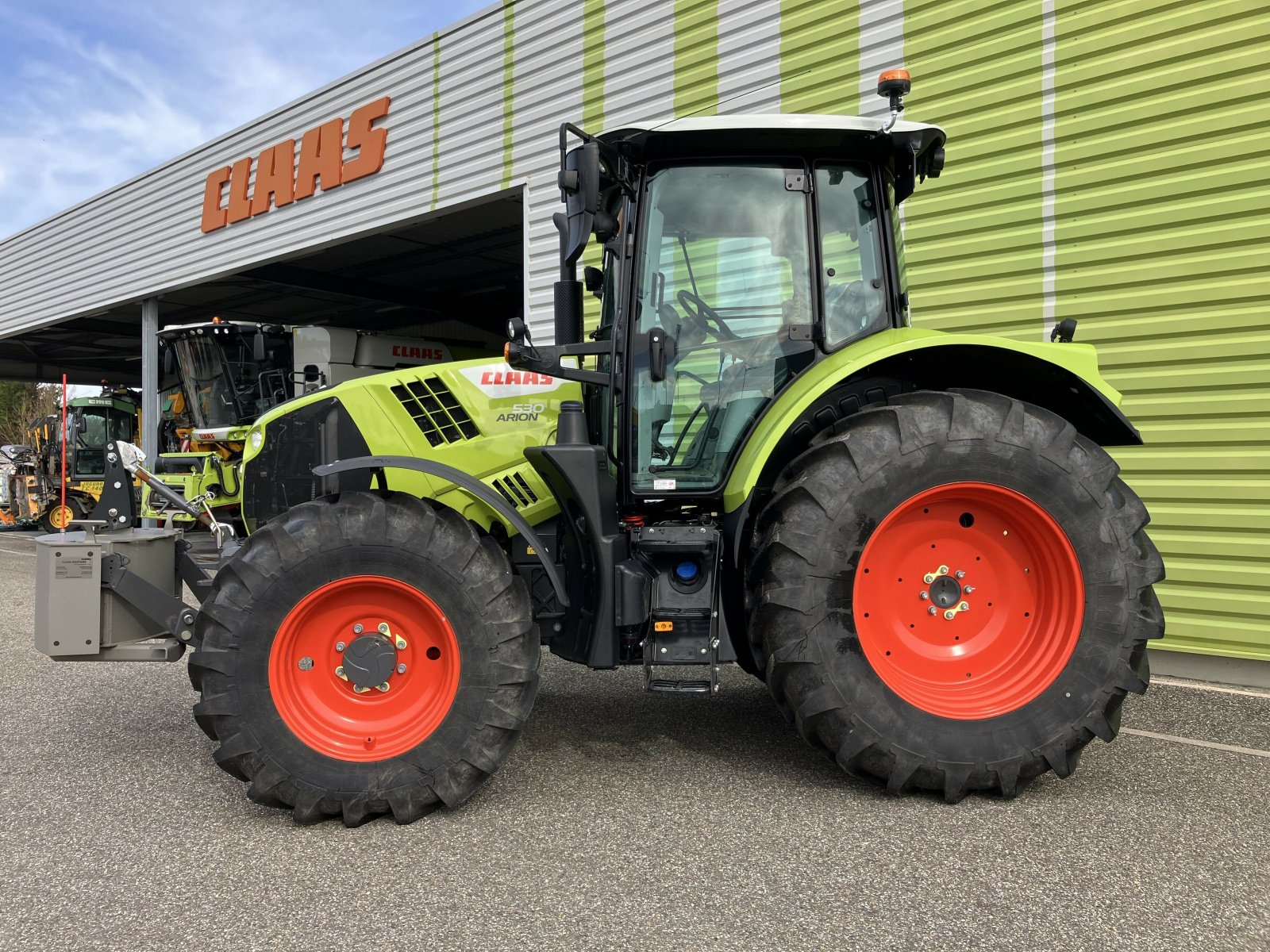 Traktor des Typs CLAAS ARION 530 HEXASHIFT, Gebrauchtmaschine in ailias (Bild 2)