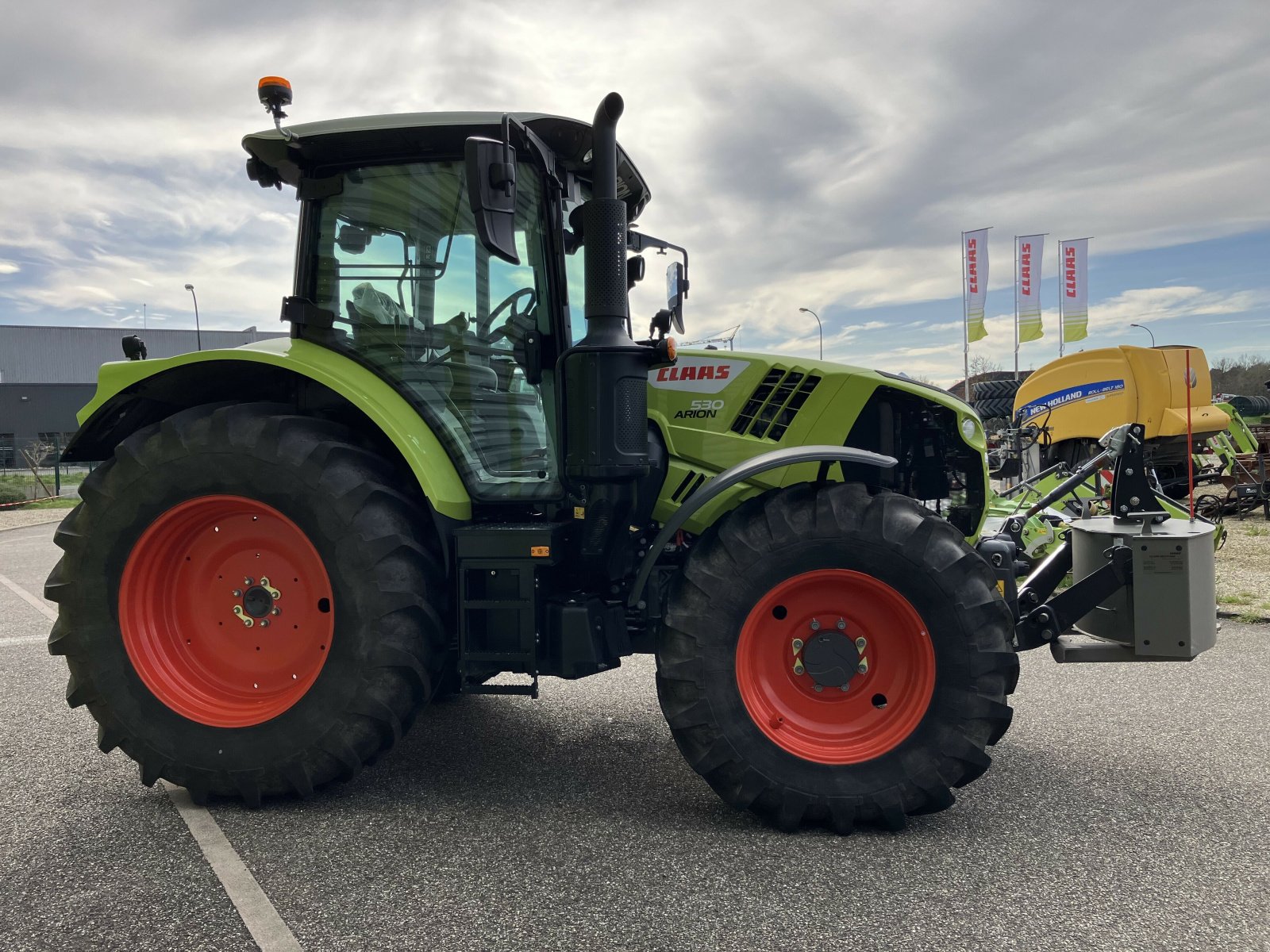 Traktor du type CLAAS ARION 530 HEXASHIFT, Gebrauchtmaschine en ailias (Photo 7)