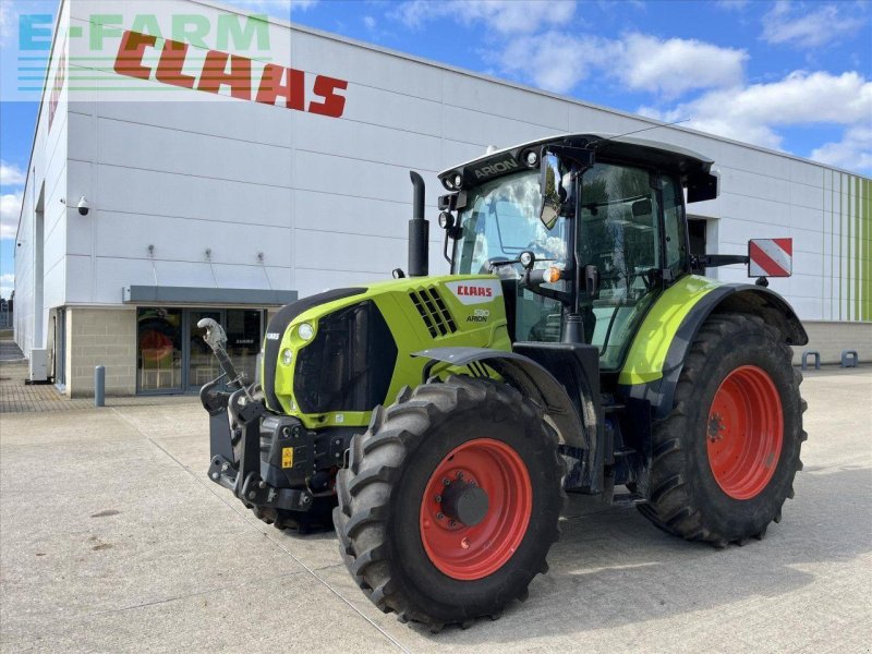 Traktor от тип CLAAS ARION 530, Gebrauchtmaschine в SUFFOLK (Снимка 1)