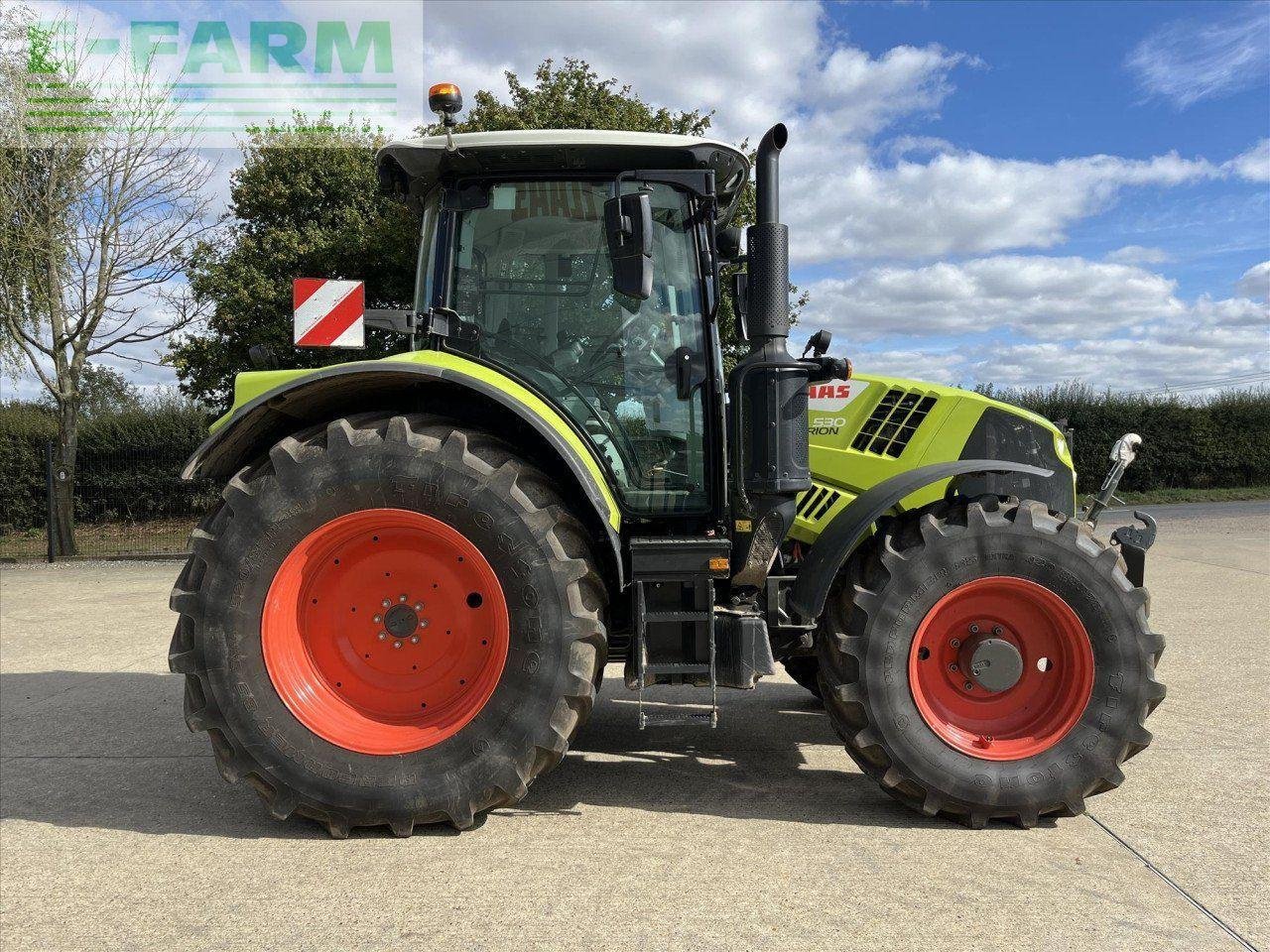 Traktor of the type CLAAS ARION 530, Gebrauchtmaschine in SUFFOLK (Picture 4)