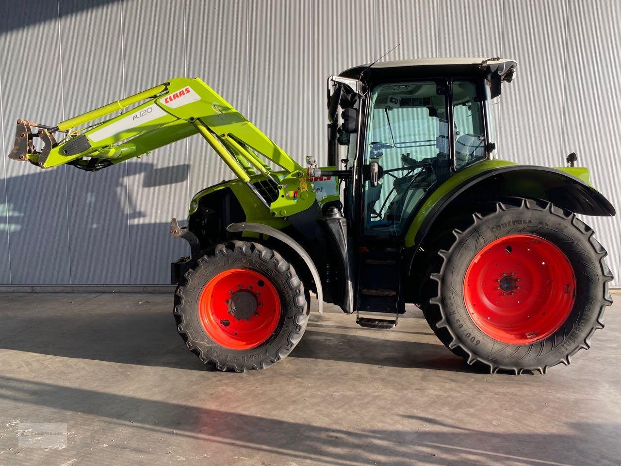 Traktor van het type CLAAS Arion 530, Gebrauchtmaschine in Twist - Rühlerfeld (Foto 3)