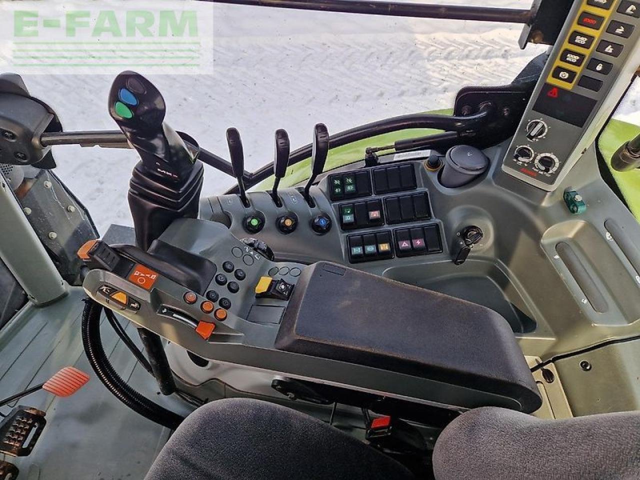 Traktor des Typs CLAAS arion 540 cis CIS, Gebrauchtmaschine in ZELOW (Bild 9)