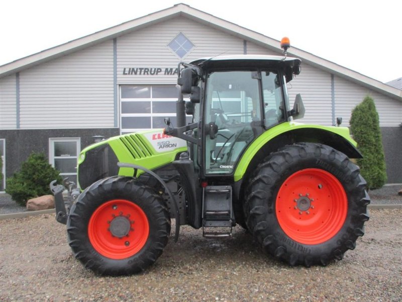 Traktor des Typs CLAAS ARION 550 C-matic med frontlift, affjedret foraksel og affjedret kabine., Gebrauchtmaschine in Lintrup