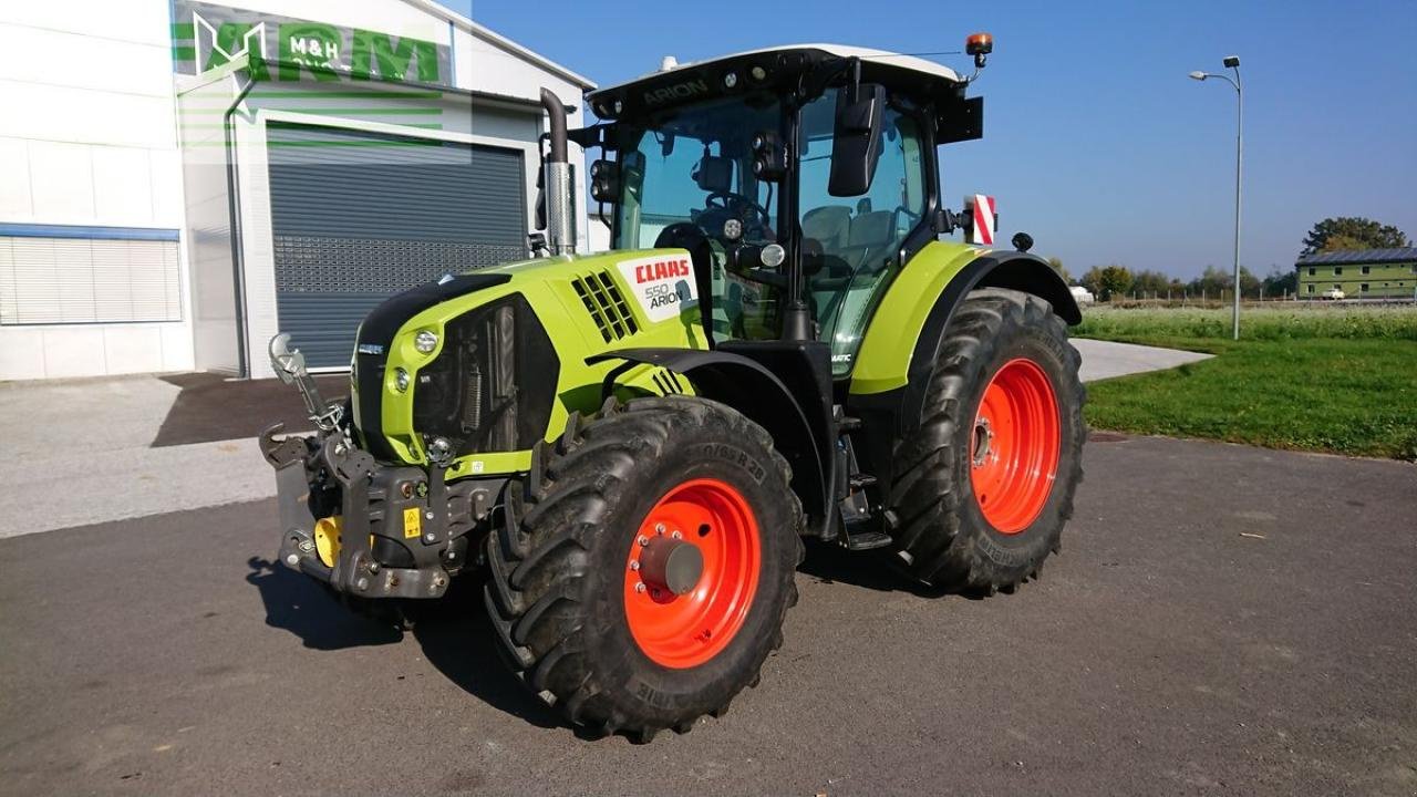 Traktor van het type CLAAS arion 550 cebis cmatic CMATIC CEBIS, Gebrauchtmaschine in ILZ (Foto 1)