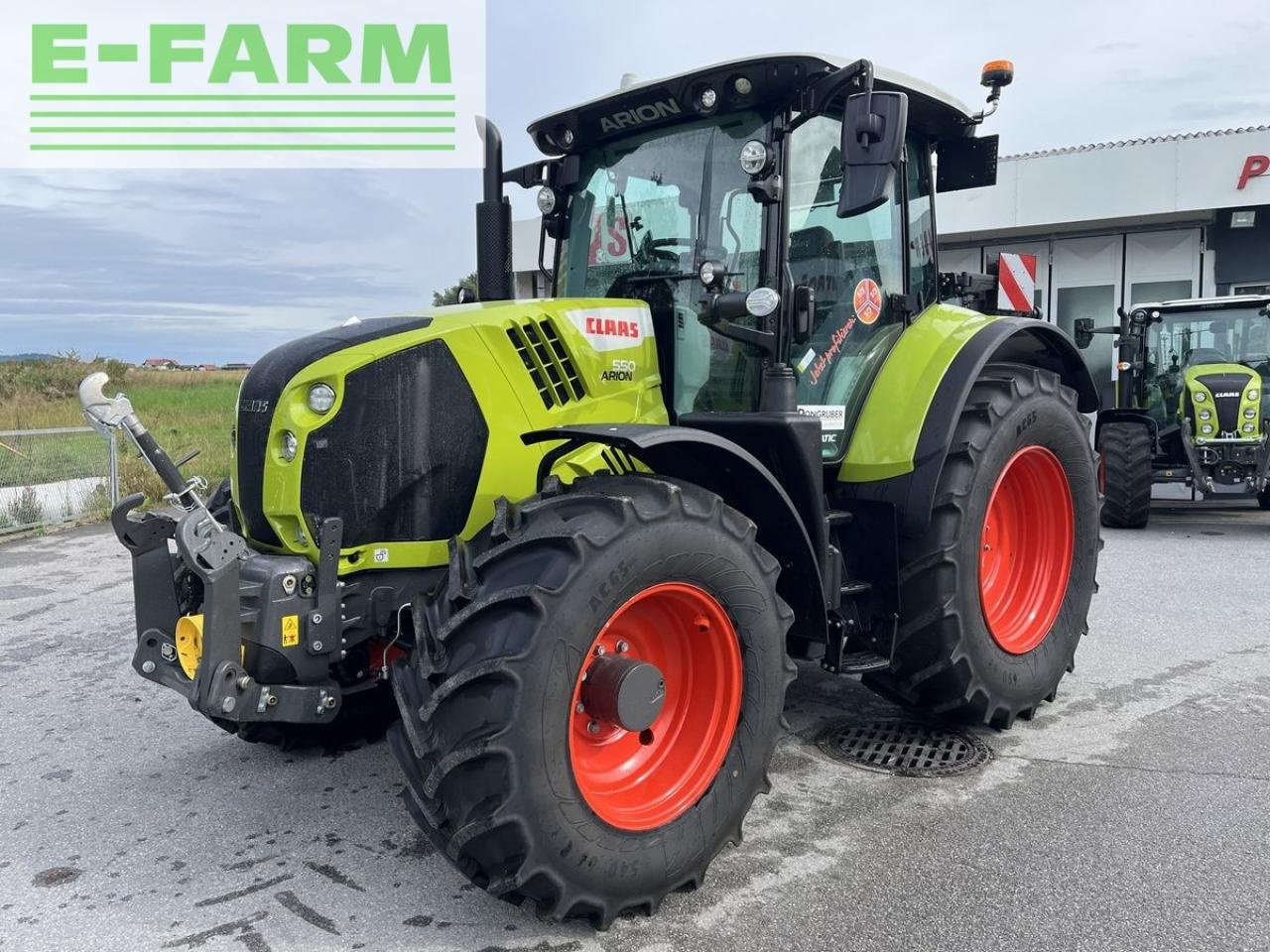 Traktor of the type CLAAS arion 550 cebis cmatic CMATIC CEBIS, Gebrauchtmaschine in ELIXHAUSEN (Picture 1)