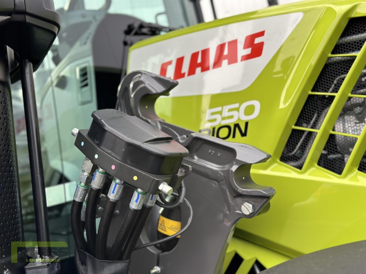 Traktor typu CLAAS ARION 550 CIS+ Cmatic, Neumaschine w Homberg (Ohm) - Maulbach (Zdjęcie 8)