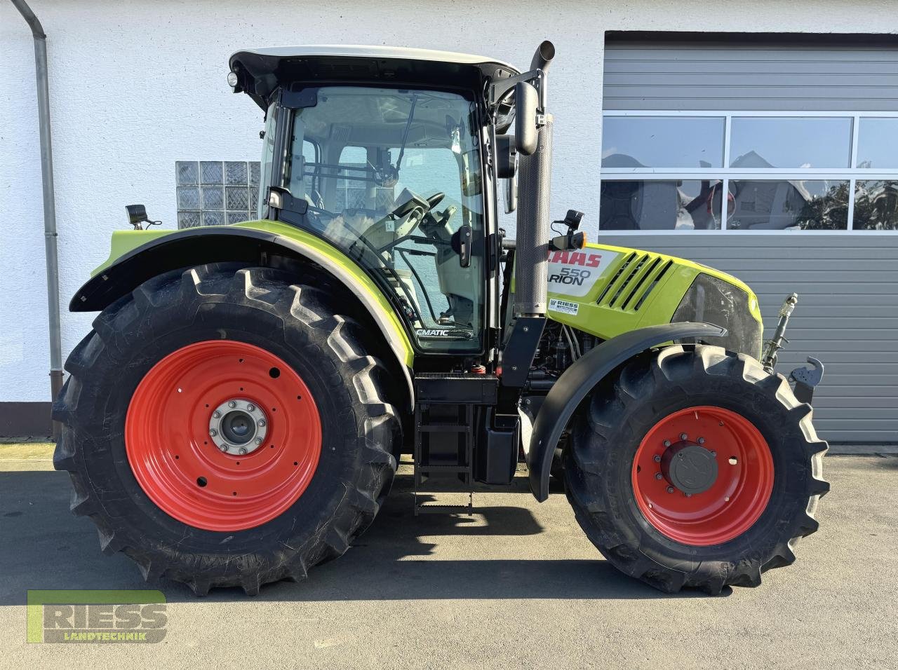 Traktor Türe ait CLAAS ARION 550 Cmatic CEBIS A35, Gebrauchtmaschine içinde Homberg (Ohm) - Maulbach (resim 2)