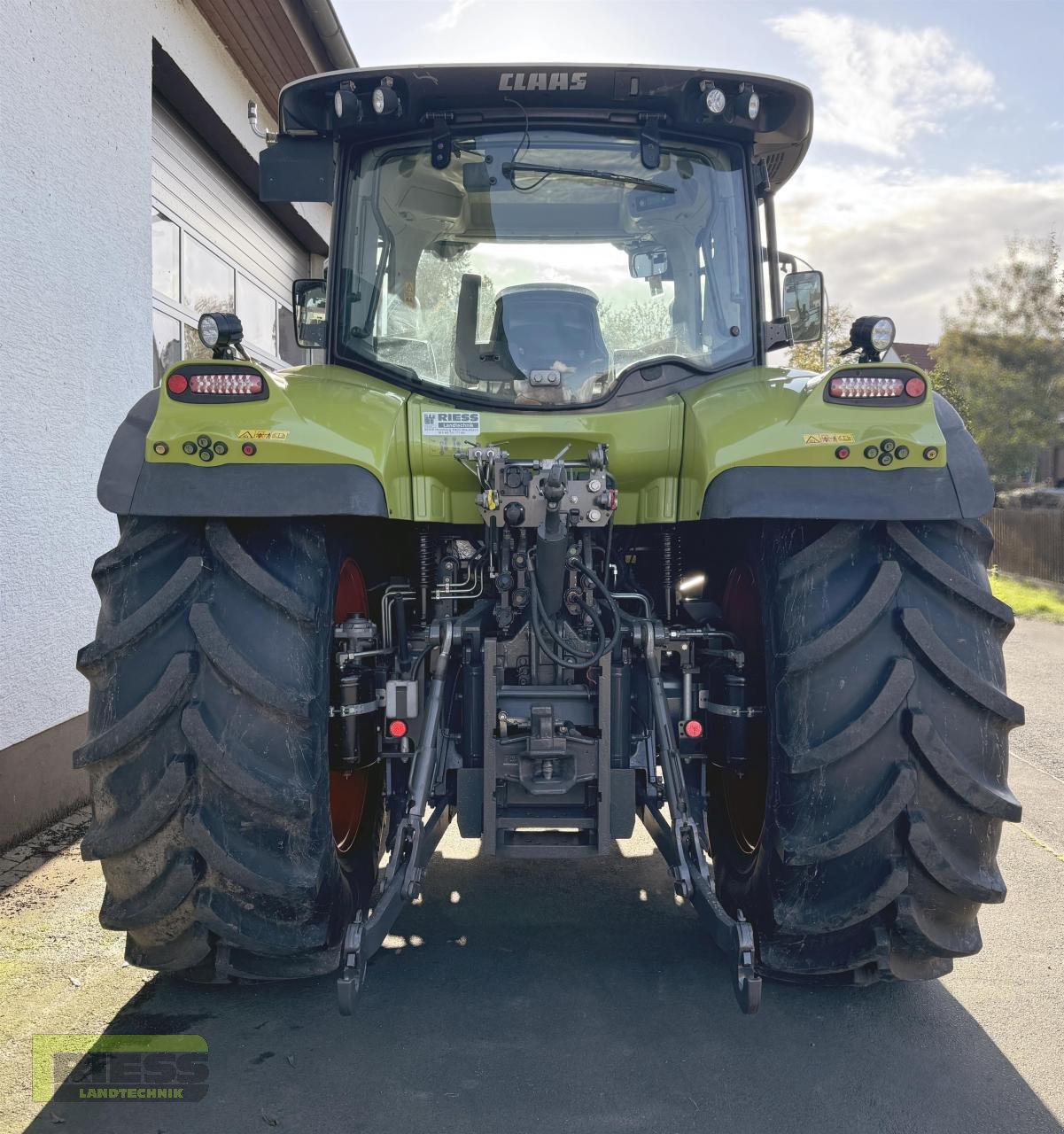 Traktor typu CLAAS ARION 550 Cmatic CEBIS A35, Gebrauchtmaschine w Homberg (Ohm) - Maulbach (Zdjęcie 3)