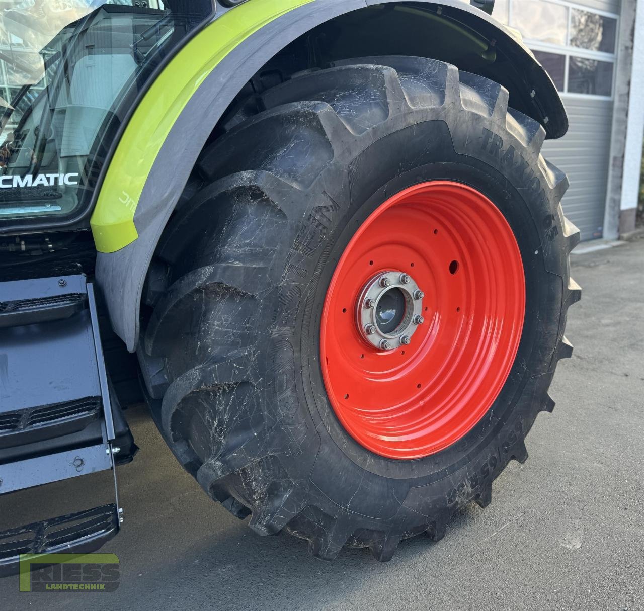 Traktor typu CLAAS ARION 550 Cmatic CEBIS A35, Gebrauchtmaschine w Homberg (Ohm) - Maulbach (Zdjęcie 16)