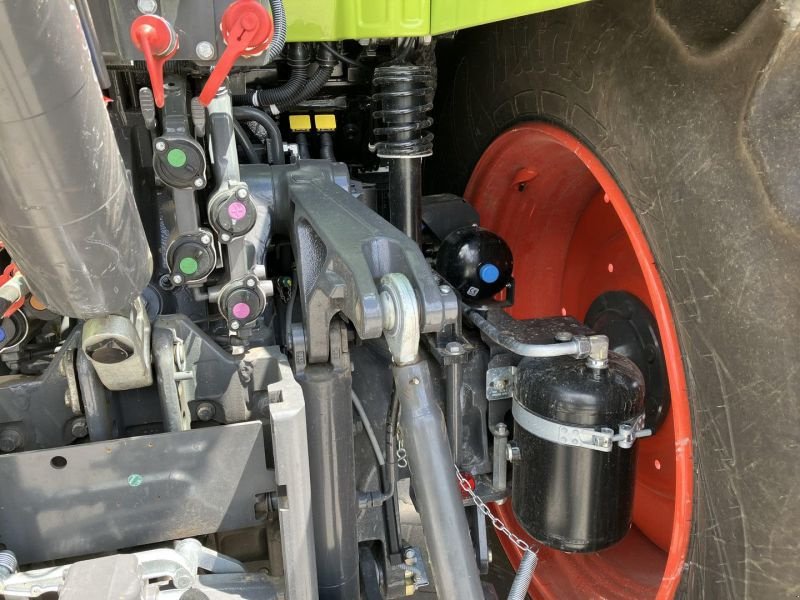 Traktor typu CLAAS ARION 550 CMATIC CEBIS ST5, Vorführmaschine w Schwandorf (Zdjęcie 17)