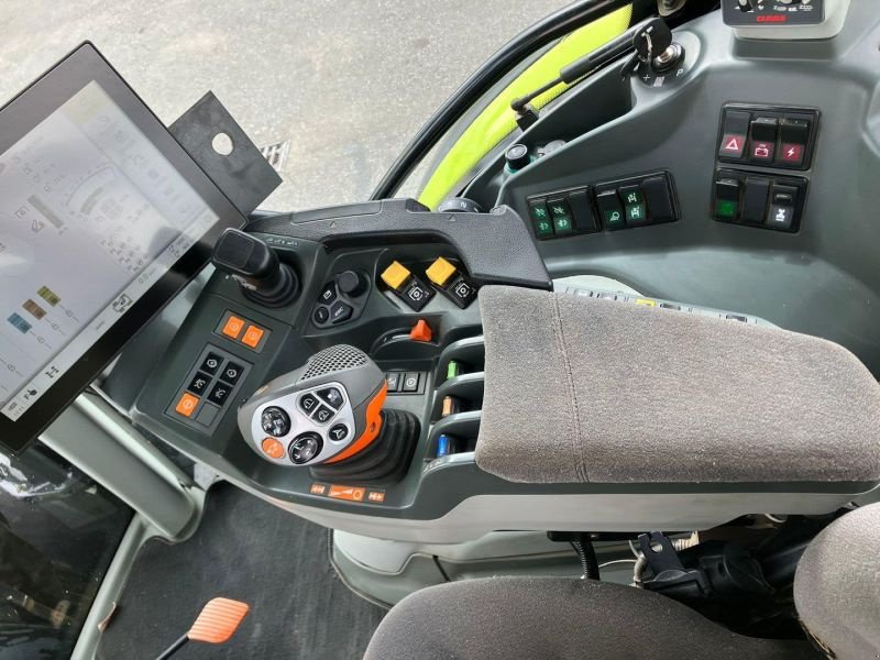 Traktor des Typs CLAAS ARION 550 CMATIC CEBIS, Gebrauchtmaschine in Cham (Bild 23)