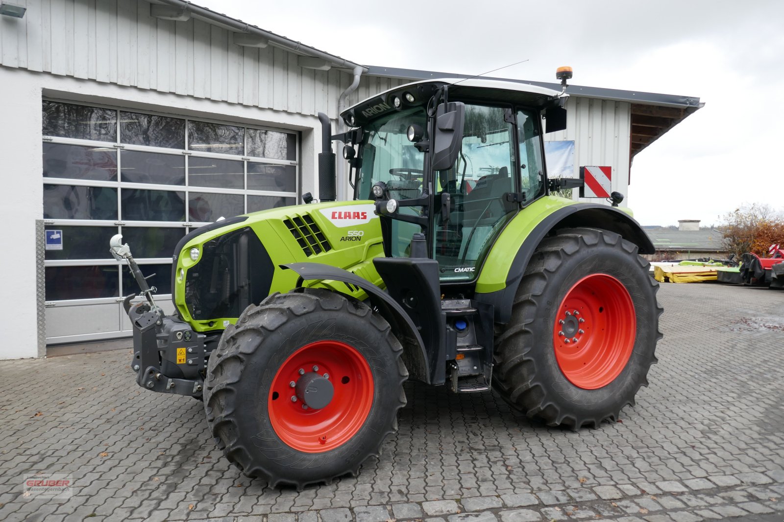 Traktor del tipo CLAAS Arion 550 CMATIC CEBIS, Gebrauchtmaschine en Dorfen (Imagen 1)