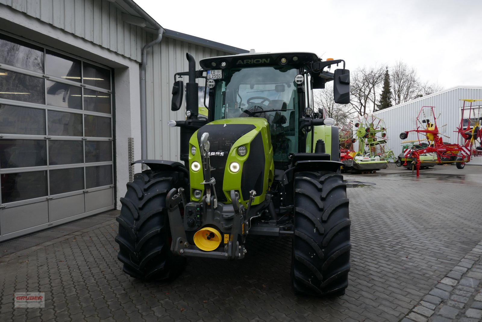 Traktor tip CLAAS Arion 550 CMATIC CEBIS, Gebrauchtmaschine in Dorfen (Poză 2)