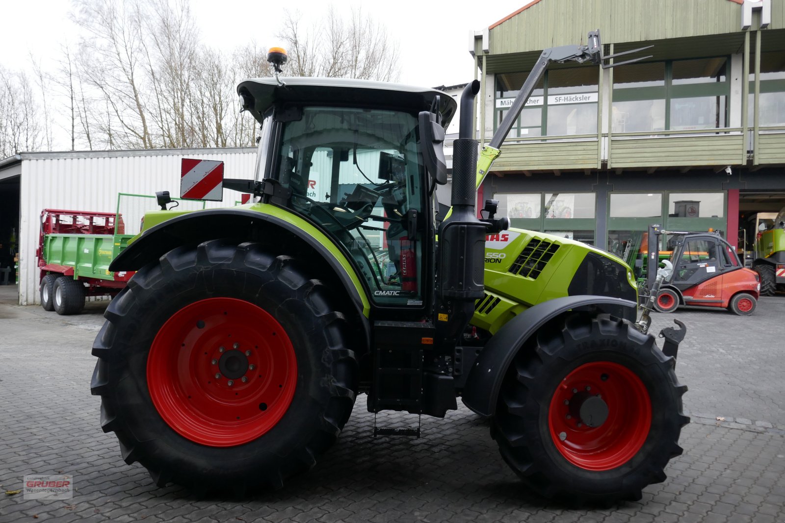 Traktor tip CLAAS Arion 550 CMATIC CEBIS, Gebrauchtmaschine in Dorfen (Poză 4)