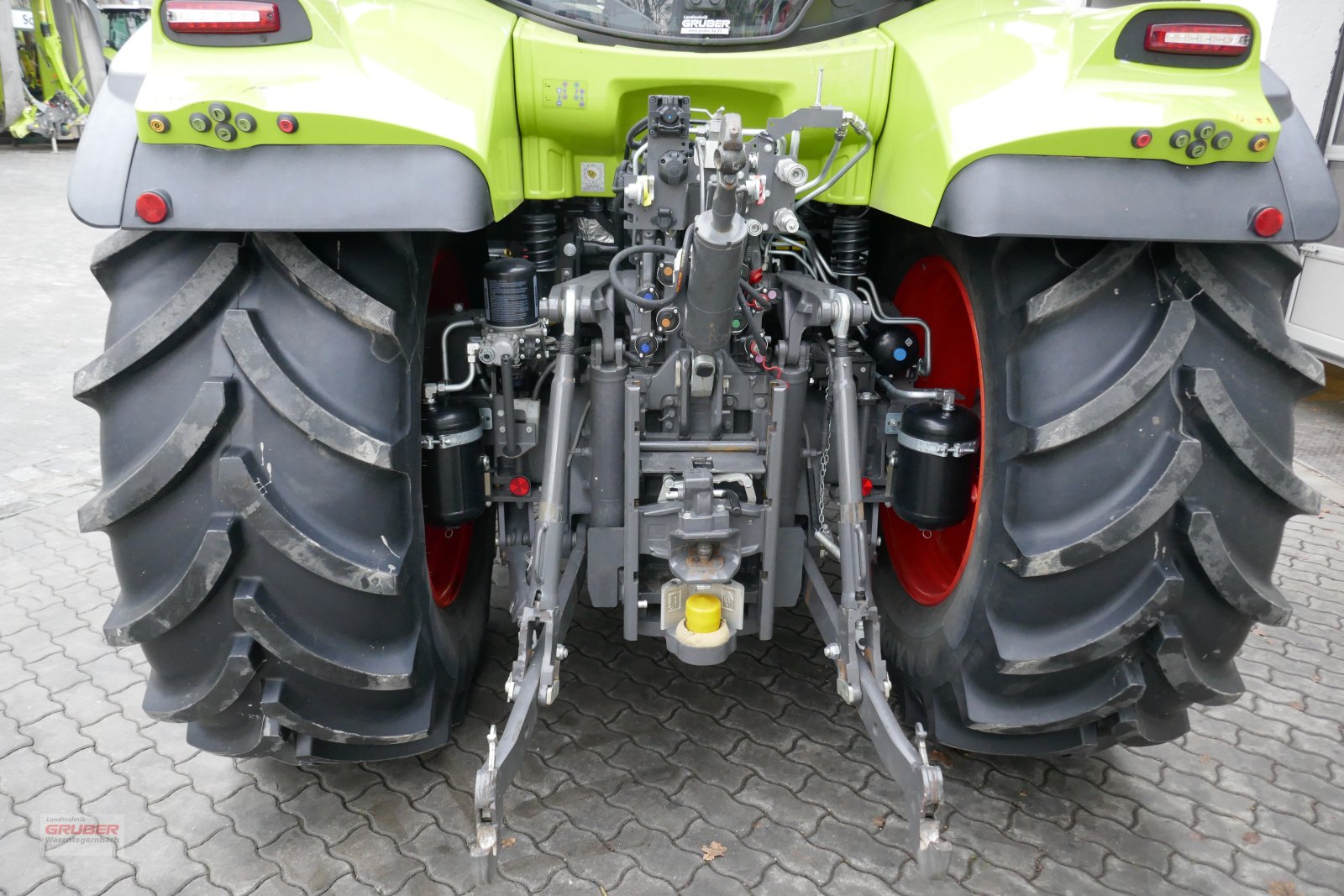 Traktor a típus CLAAS Arion 550 CMATIC CEBIS, Gebrauchtmaschine ekkor: Dorfen (Kép 7)