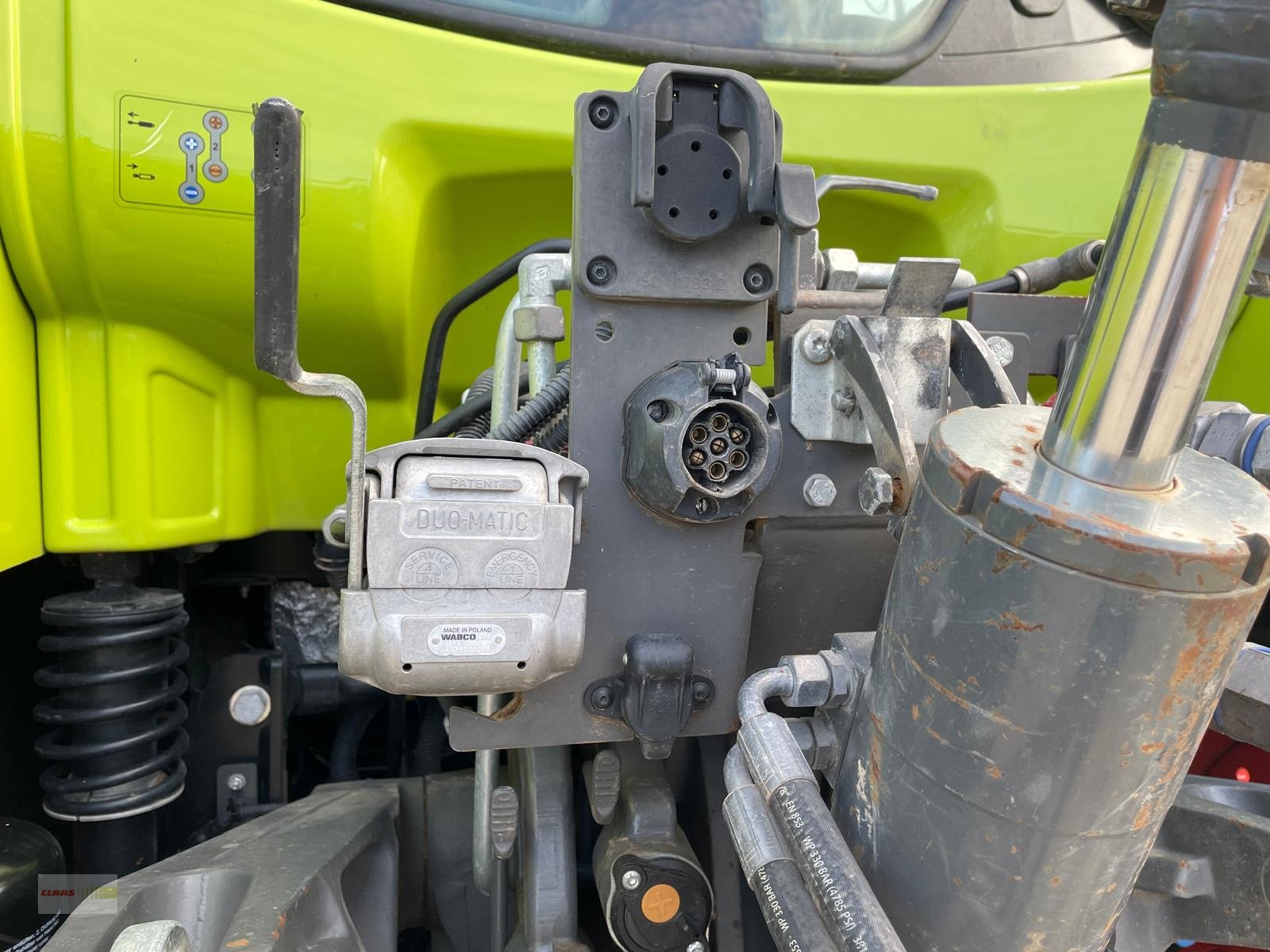 Traktor a típus CLAAS Arion 550 CMATIC CEBIS, Gebrauchtmaschine ekkor: Langenau (Kép 26)