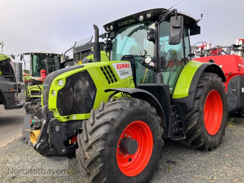 Traktor del tipo CLAAS ARION 550 CMATIC CEBIS, Gebrauchtmaschine In Altenstadt a.d. Waldnaab (Immagine 2)