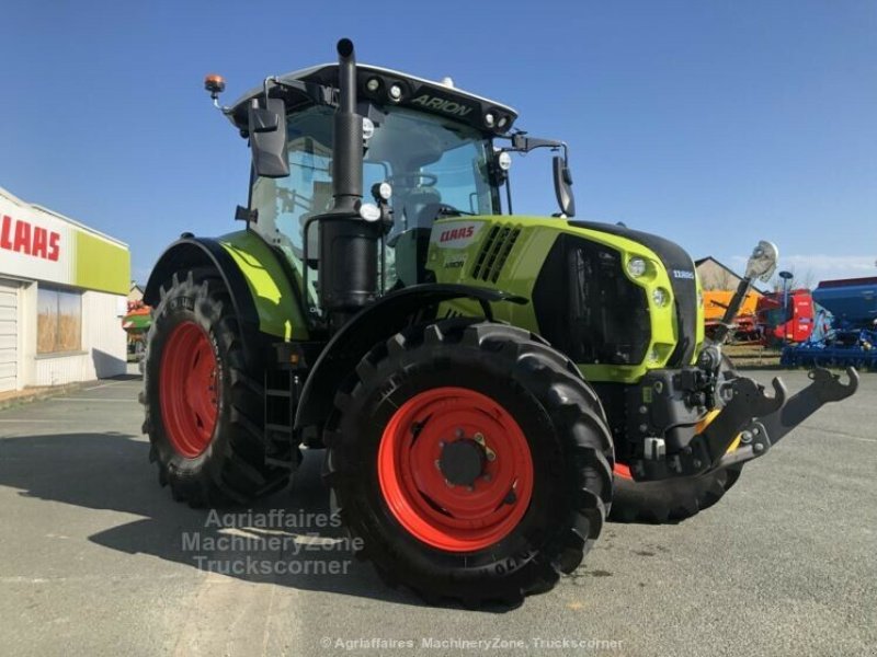 Traktor des Typs CLAAS ARION 550 CMATIC S5 TRADITION, Gebrauchtmaschine in ST CLEMENT DE LA PLACE (Bild 3)