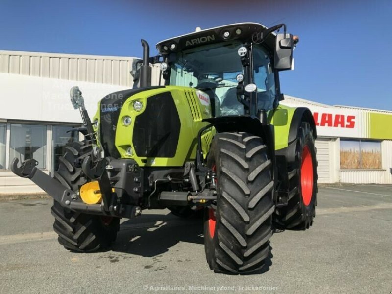 Traktor van het type CLAAS ARION 550 CMATIC S5 TRADITION, Gebrauchtmaschine in ST CLEMENT DE LA PLACE (Foto 2)