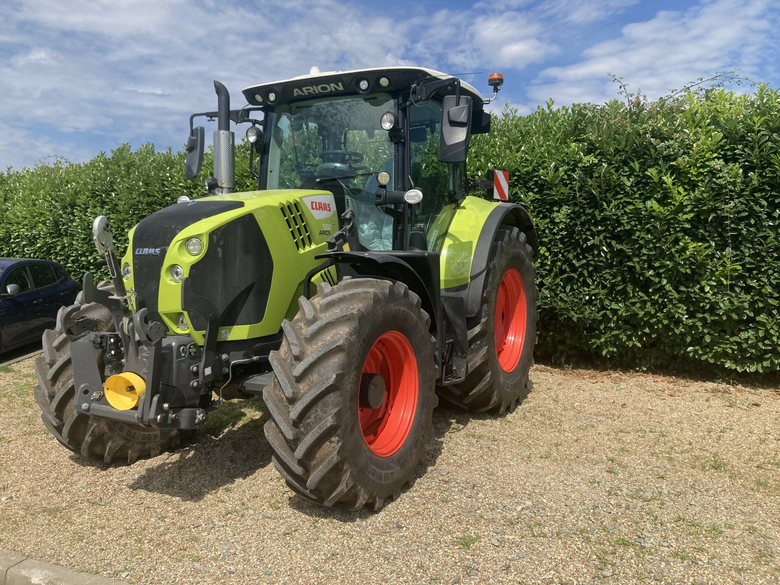 Traktor tip CLAAS ARION 550 CMATIC S5, Gebrauchtmaschine in ST CLEMENT DE LA PLACE (Poză 3)